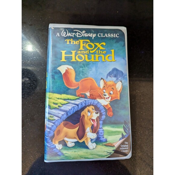 WALT DISNEY'S THE FOX AND THE HOUND THE CLASSICS COLLECTION VHS 1994 RARE - Picture 1 of 9
